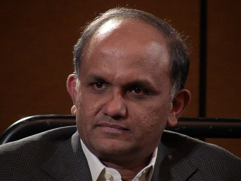 Portrait of Shantanu Narayen